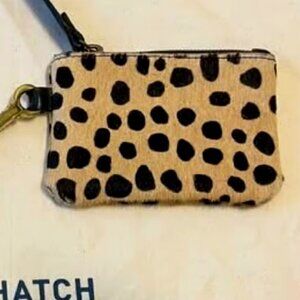 Parker Thatch Zip Top Pouch with Keyring – Leopard